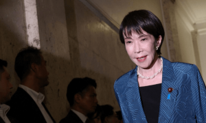 中方公开辽宁舰录音，戳破日本防相谎言，高市早苗丢脸丢到了太平洋