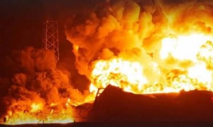 克里米亚油库连续燃烧4天，乌克兰精准“补刀”，美国提供情报？