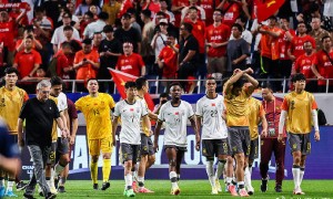 国足0-7日本!赛后更衣室“死寂”,队员:真尽力了,咱得面对现实